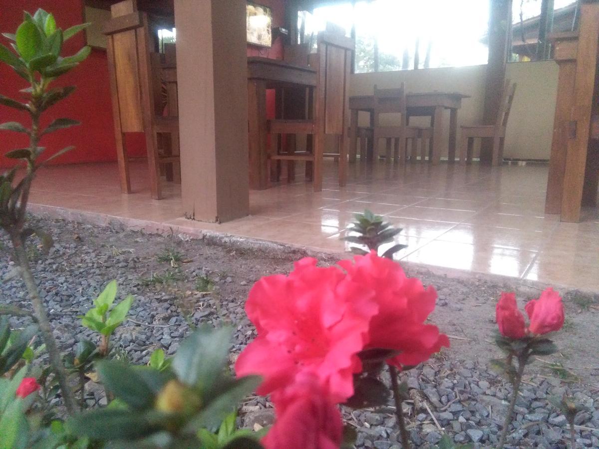 Paraiso Volcano Lodge Guayabo  Екстер'єр фото